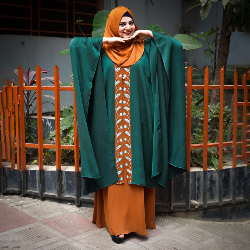 Gorgeous Floral Design Thread Embroidery on Shrug Kaftan Bottle Green